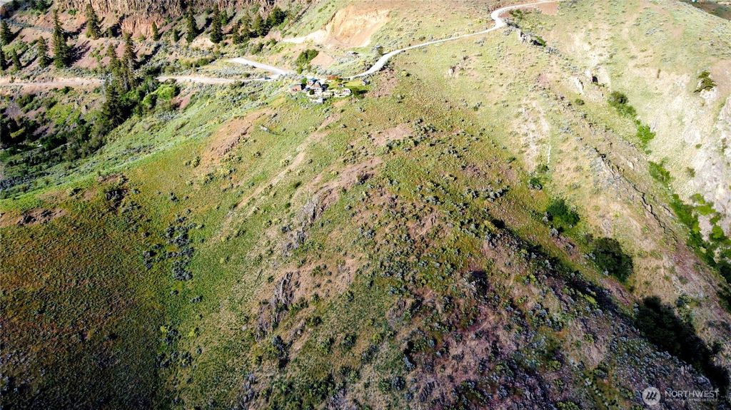 Photo of 8 Deer Creek DR, Waterville, WA 98858 (MLS # 2518659)