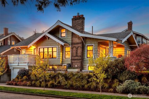 Photo of 4203 Corliss Avenue N, Seattle, WA 98103 (MLS # 2506844)