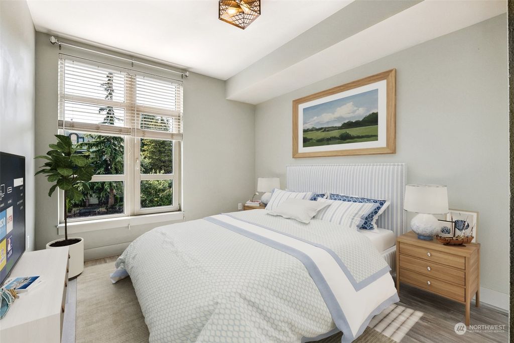 listing image 9367656361868967094