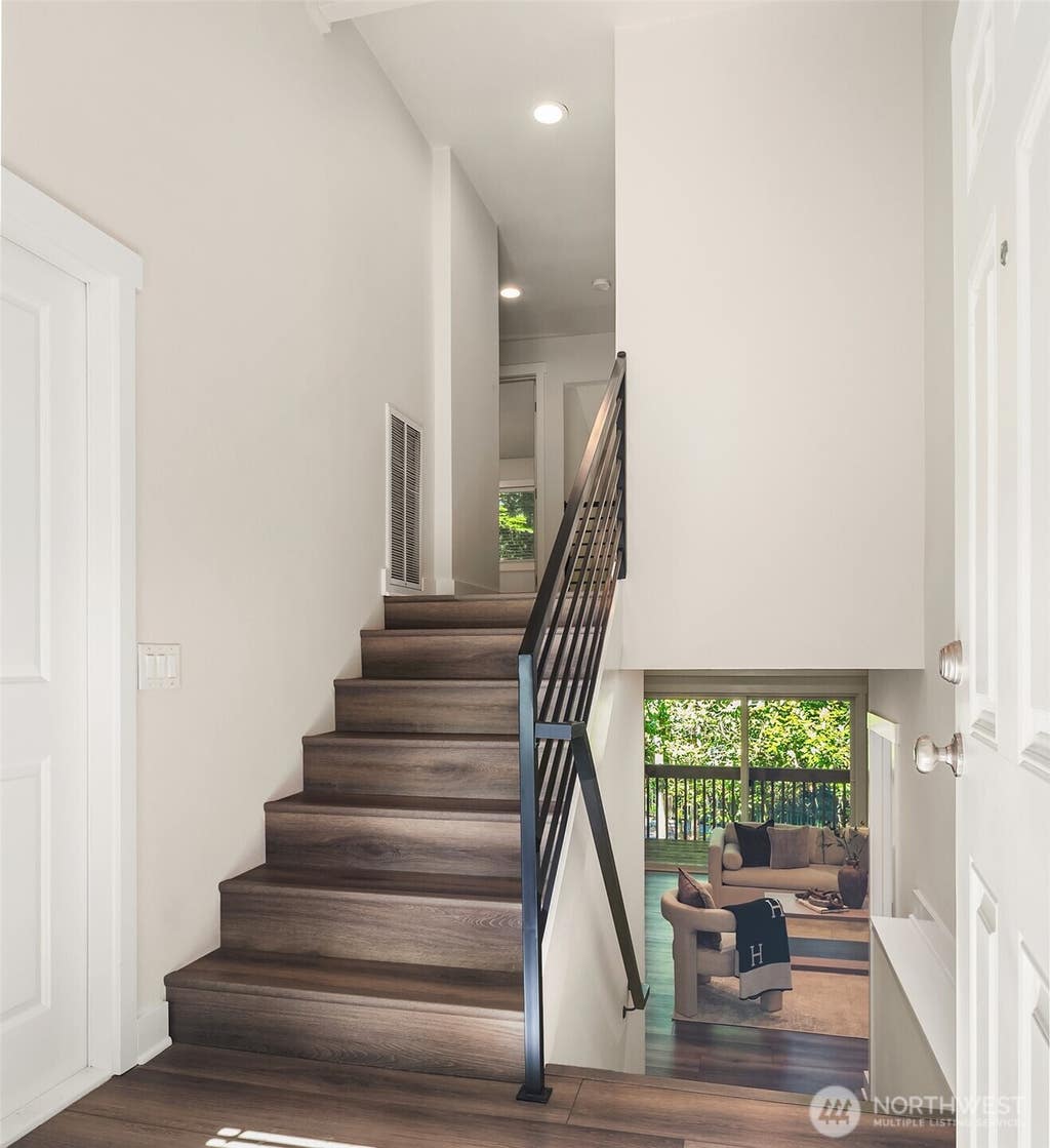 Photo of 4283 152nd Court SE #2B, Bellevue, WA 98006 (MLS # 2565649)