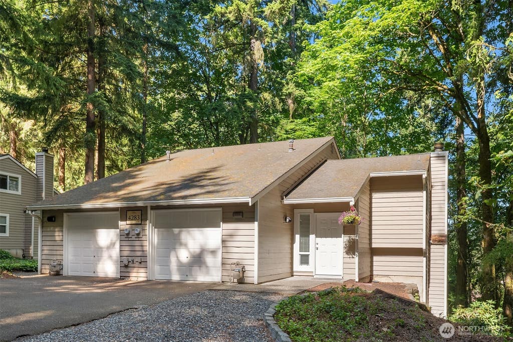 Photo of 4283 152nd Court SE #2B, Bellevue, WA 98006 (MLS # 2565649)