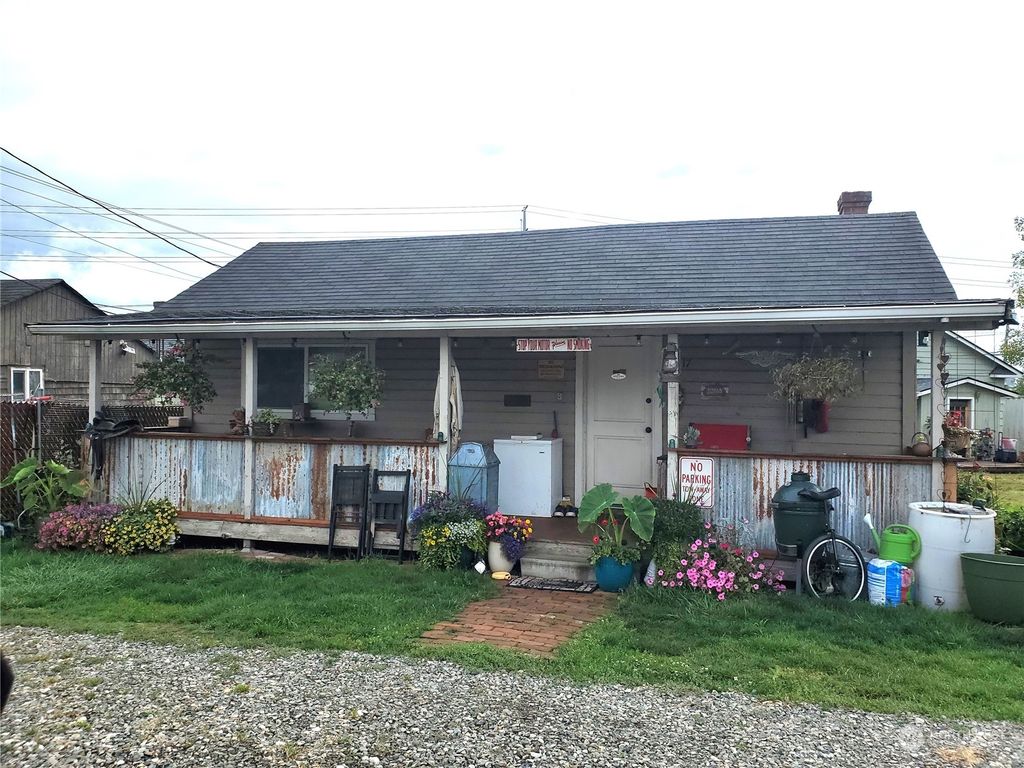 Photo of 17117 16th Drive NE, Marysville, WA 98271 (MLS # 2172651)