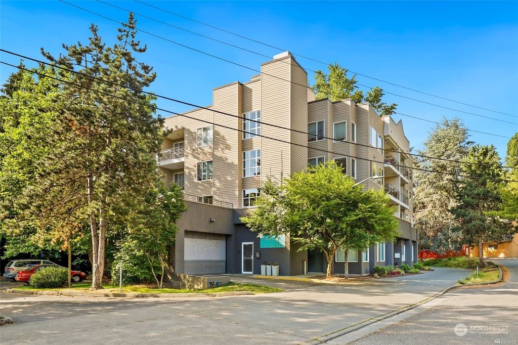 Photo of 2301 NE Blakeley Street #202, Seattle, WA 98015 (MLS # 2015350)
