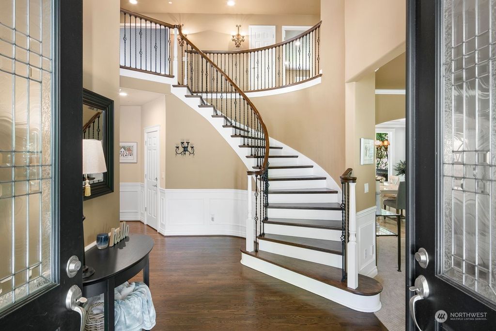 Photo of 16454 108th Avenue NE, Bothell, WA 98011 (MLS # 2143200)