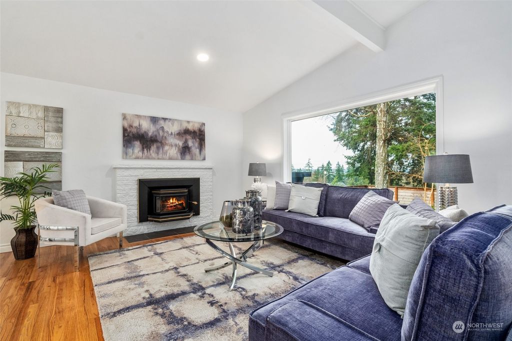 Photo of 8132 NE 156th Place, Kenmore, WA 98028 (MLS # 2038097)