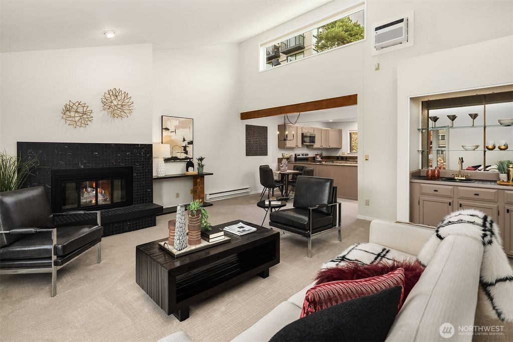 Photo of 210 Boylston Avenue E #304, Seattle, WA 98102 (MLS # 2494633)