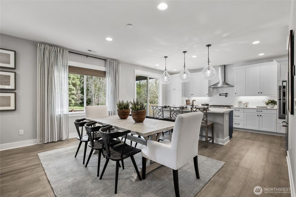 listing image 9366973244310157793