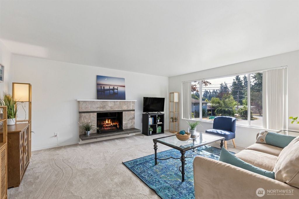 Photo of 16518 NE 25th Place, Bellevue, WA 98008 (MLS # 2432548)