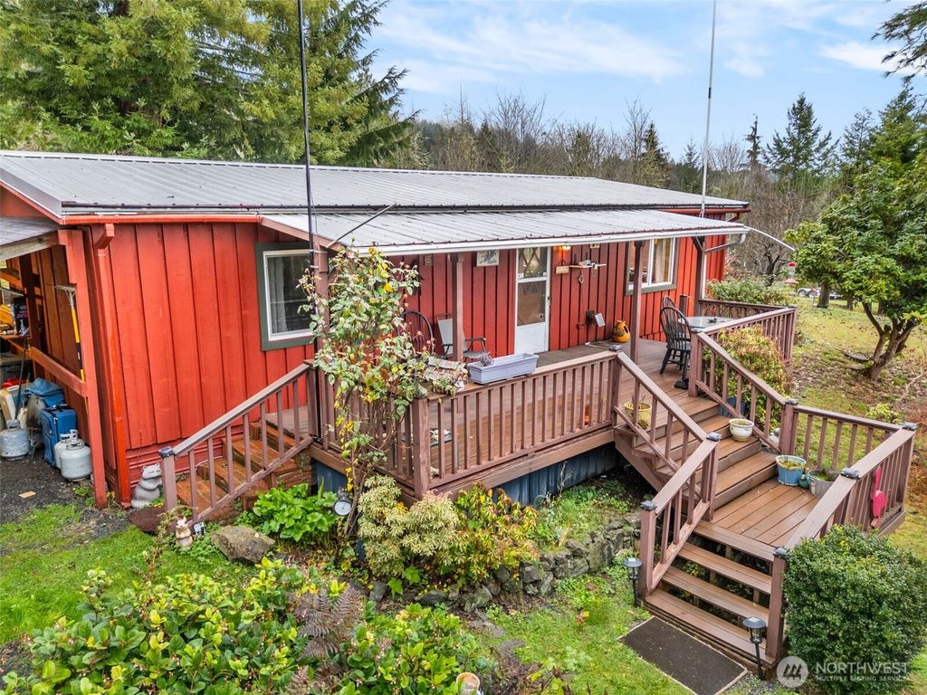 Photo of 510 Forest Drive, Brinnon, WA 98320 (MLS # 2461586)