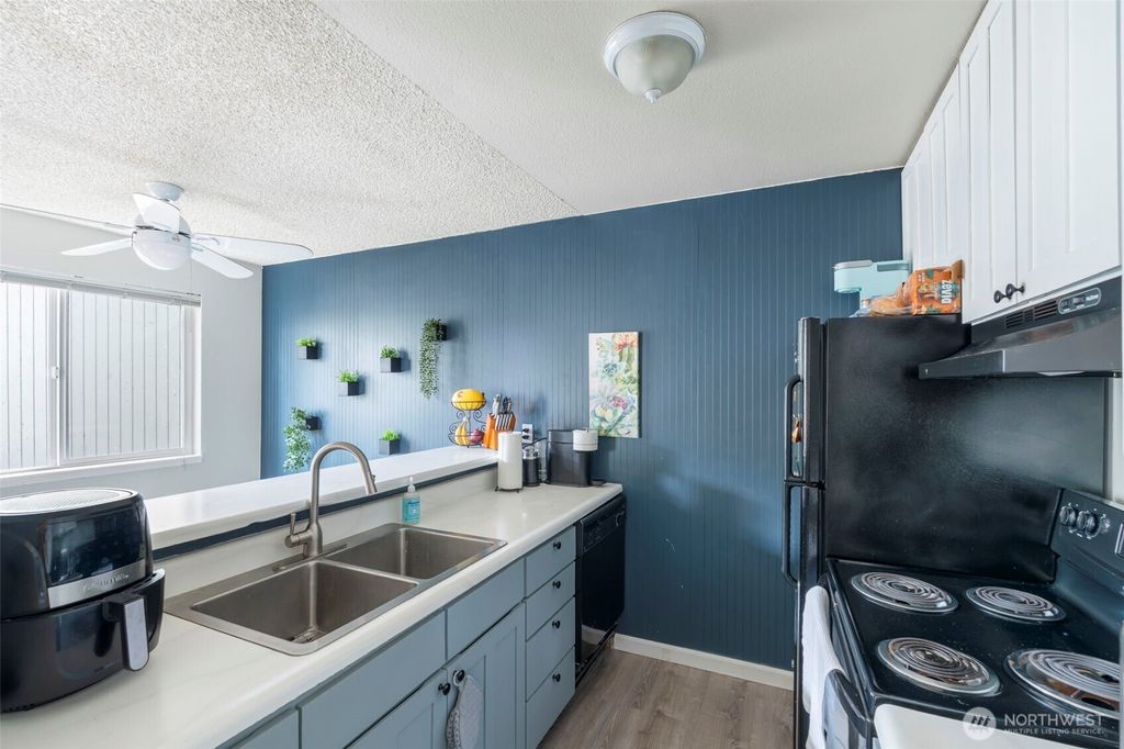 Photo of 1003 S 308th St #9, Federal Way, WA 98003 (MLS # 2491870)