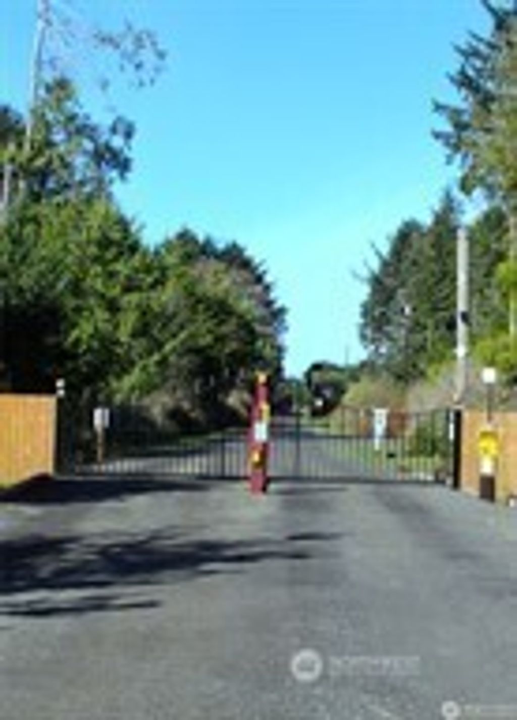 Photo of 39 Dolphin Ln. St, Copalis Beach, WA 98535 (MLS # 2504897)