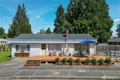 113 27th Street NE Puyallup WA 98372