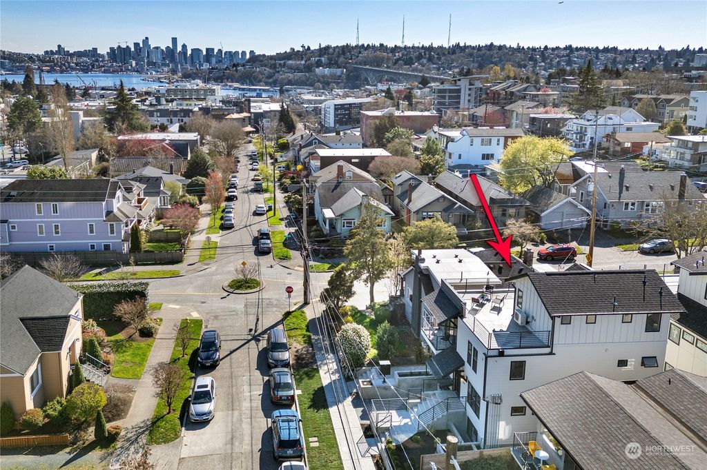 Photo of 4007 Midvale Avenue N, Seattle, WA 98103 (MLS # 2209019)