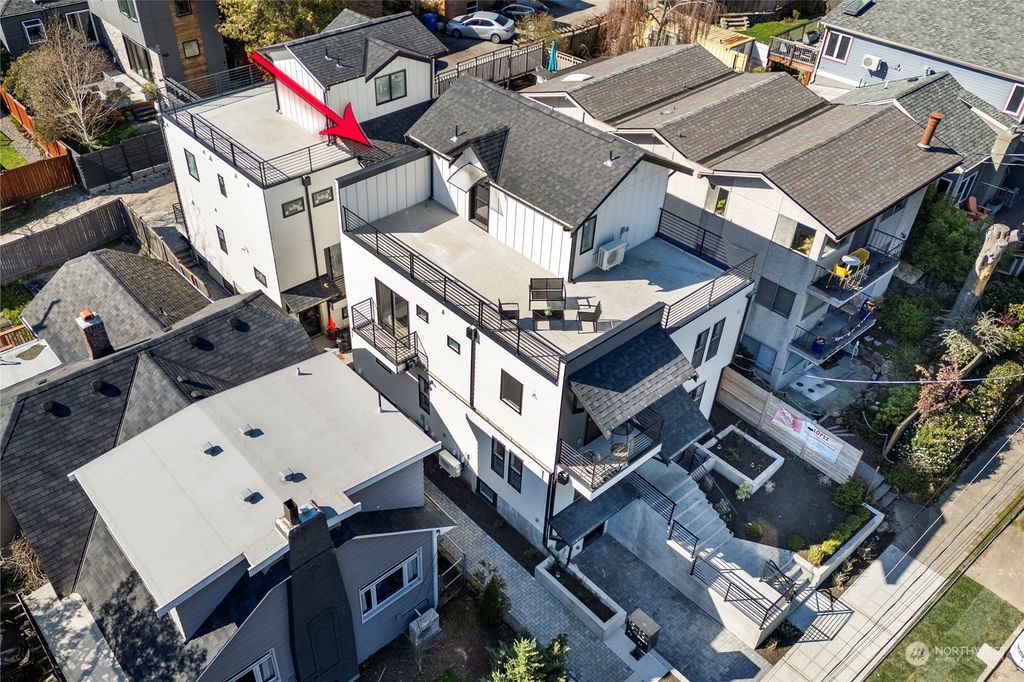 Photo of 4007 Midvale Avenue N, Seattle, WA 98103 (MLS # 2209019)