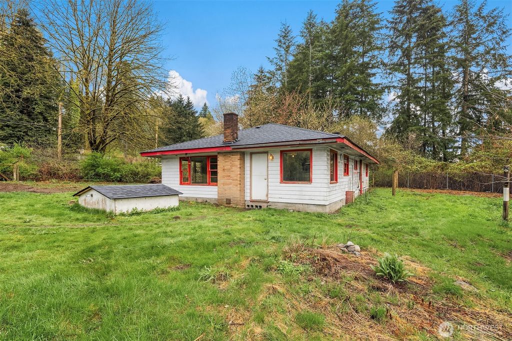 Photo of 17420 SE Renton Issaquah Road, Renton, WA 98059 (MLS # 2357685)