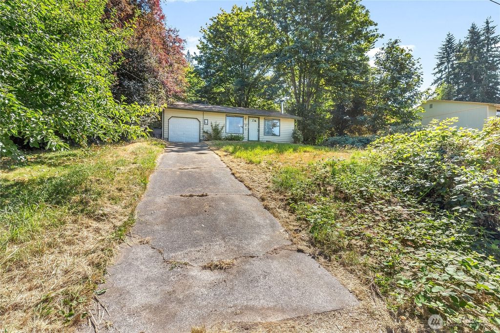Photo of 20420 147th Avenue SE, Kent, WA 98042 (MLS # 2414912)