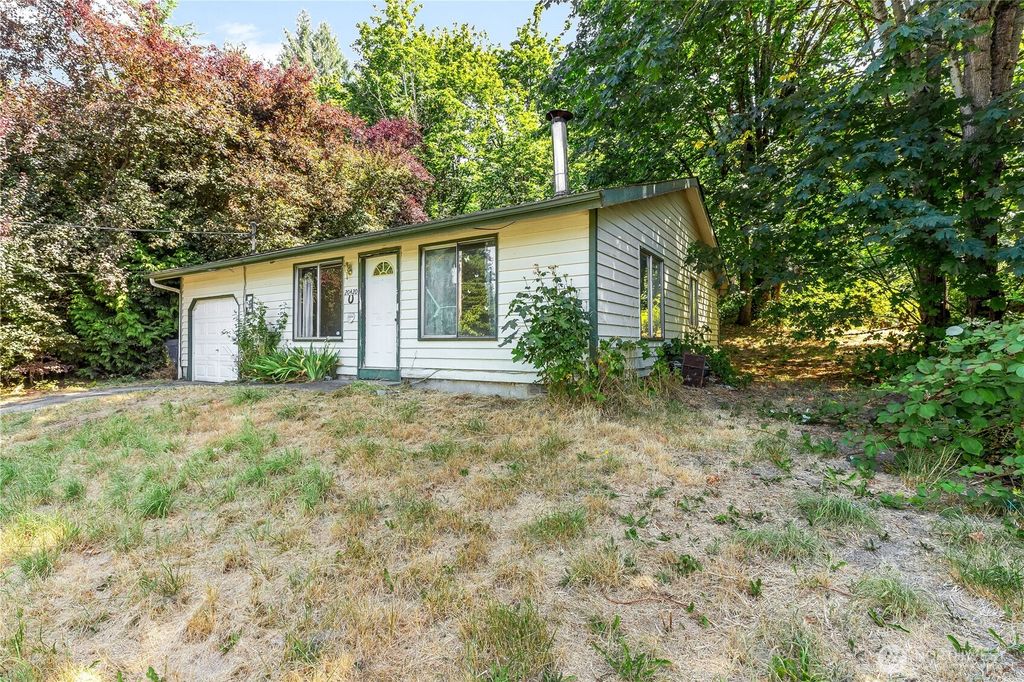 Photo of 20420 147th Avenue SE, Kent, WA 98042 (MLS # 2414912)