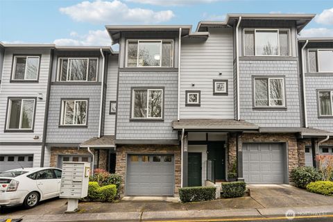 Photo of 21264 SE 42nd Lane #21264, Issaquah, WA 98029 (MLS # 2495811)