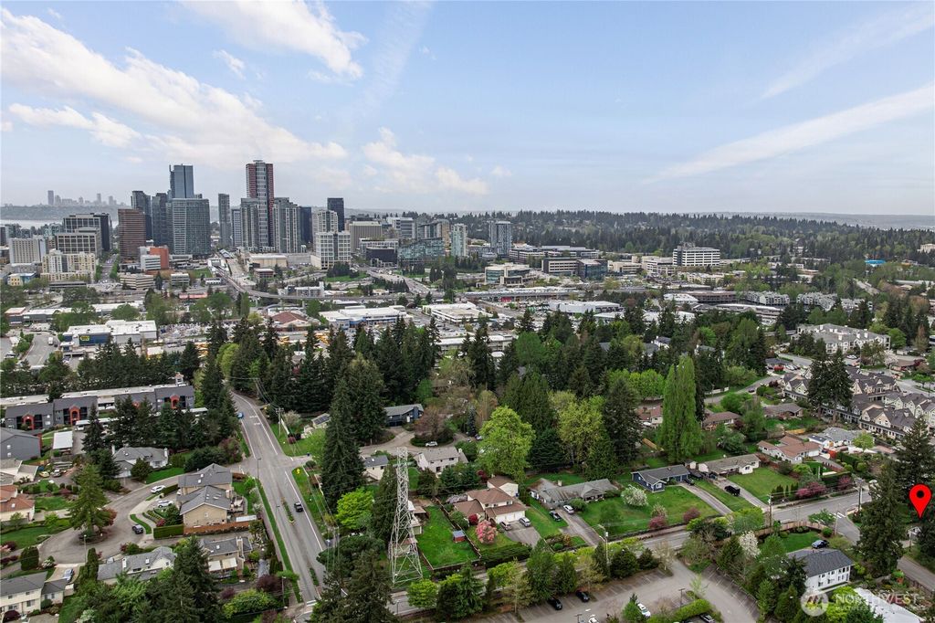 Photo of 12404 NE 6th Place, Bellevue, WA 98005 (MLS # 2511899)