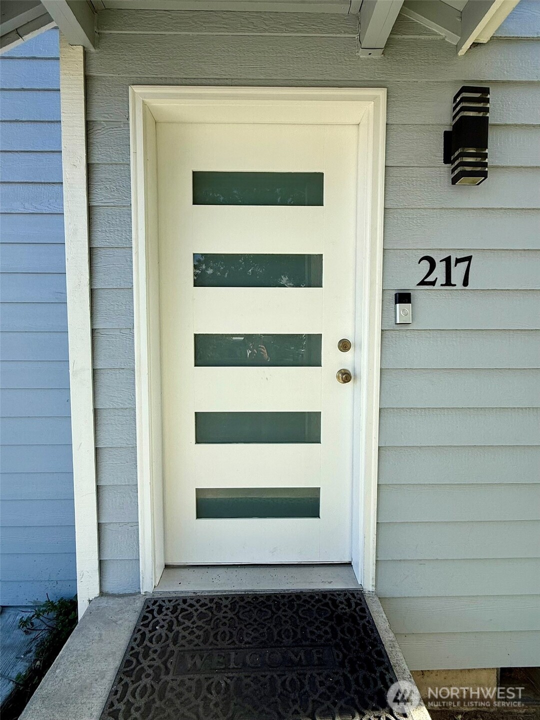 217 Tacoma Boulevard S