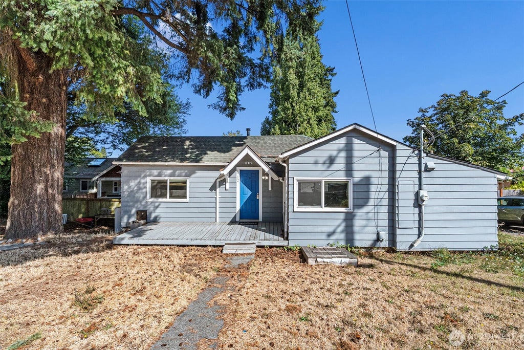 Photo of 1712 11th Street, Bremerton, WA 98337 (MLS # 2576049)
