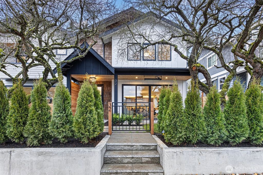 Photo of 32 6th Street S, Kirkland, WA 98033 (MLS # 2332042)