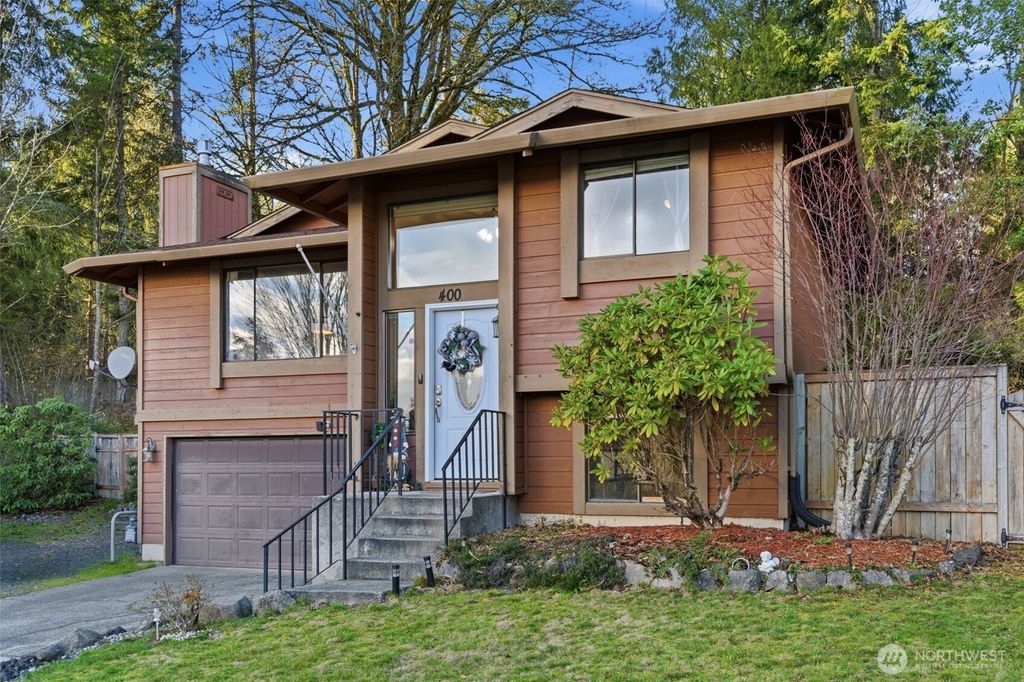 Photo of 400 Falcon Court NE, Bremerton, WA 98311 (MLS # 2459803)