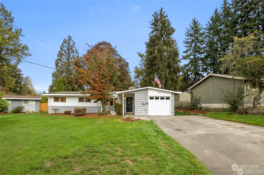 Photo of 2517 202nd Place SW, Lynnwood, WA 98036 (MLS # 2202562)