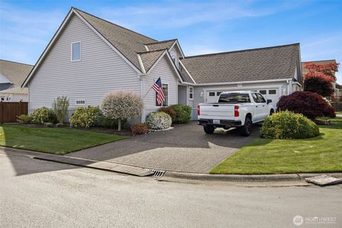 Photo of 17007 91st Avenue E, Puyallup, WA 98375 (MLS # 2527279)