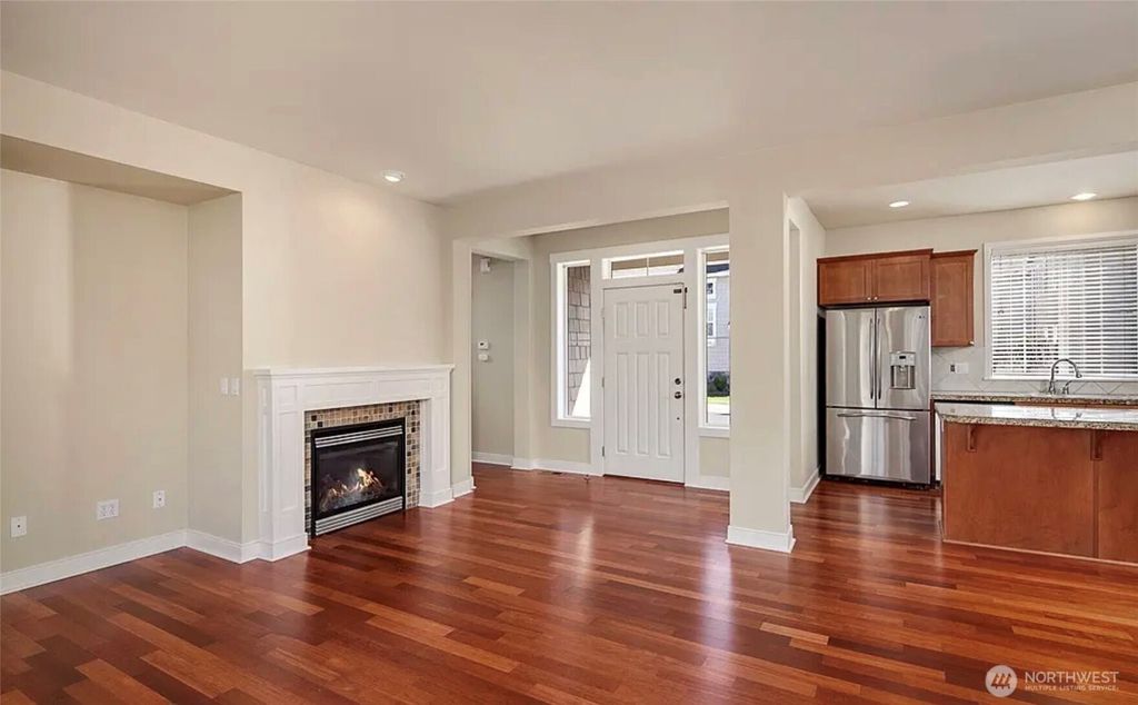 Photo of 18232 SE 36th Ave Avenue SE, Bothell, WA 98012 (MLS # 2463299)