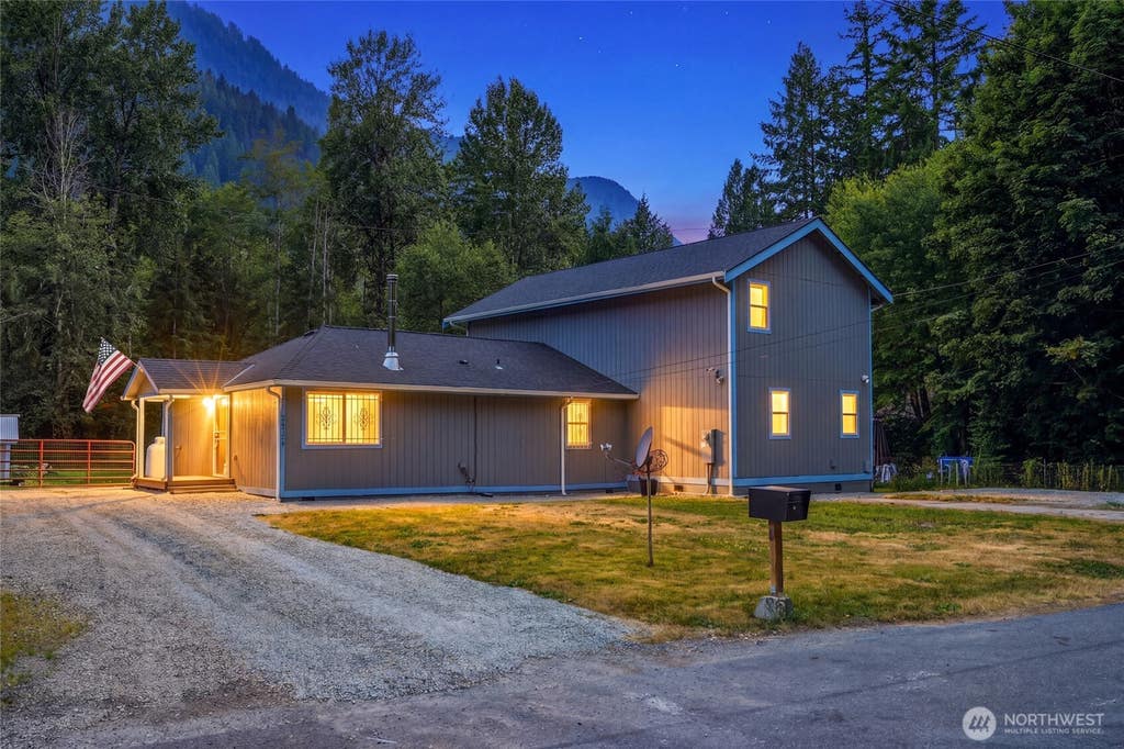 Photo of 24724 Clear Creek Road, Darrington, WA 98241 (MLS # 2569958)