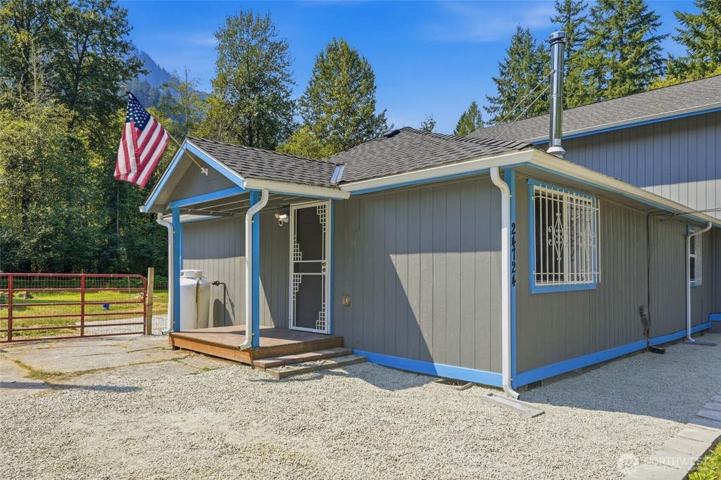 Photo of 24724 Clear Creek Road, Darrington, WA 98241 (MLS # 2569958)