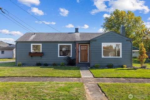 Photo of 253 SW 1st Street, Chehalis, WA 98532 (MLS # 2592326)