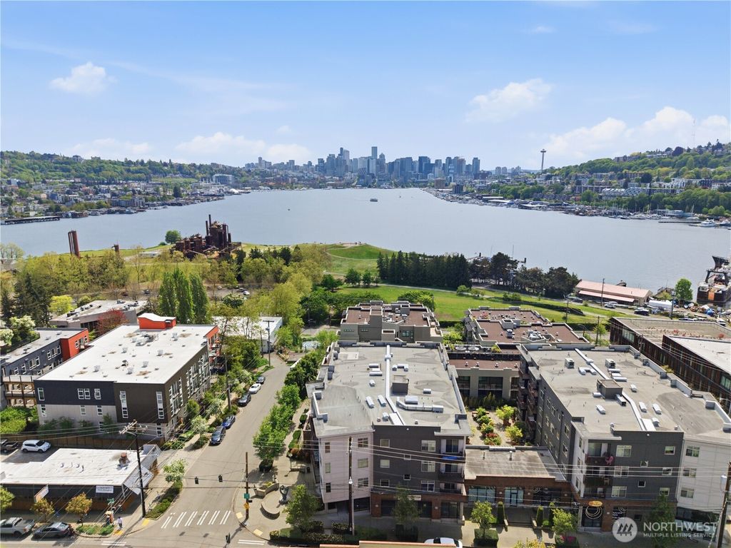Photo of 3333 Wallingford Avenue N #203, Seattle, WA 98103 (MLS # 2514909)