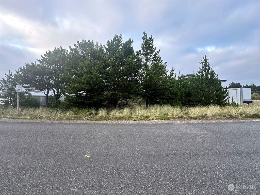 34012 G St St, Surfside, Ocean Park Land for Sale in Ocean Park