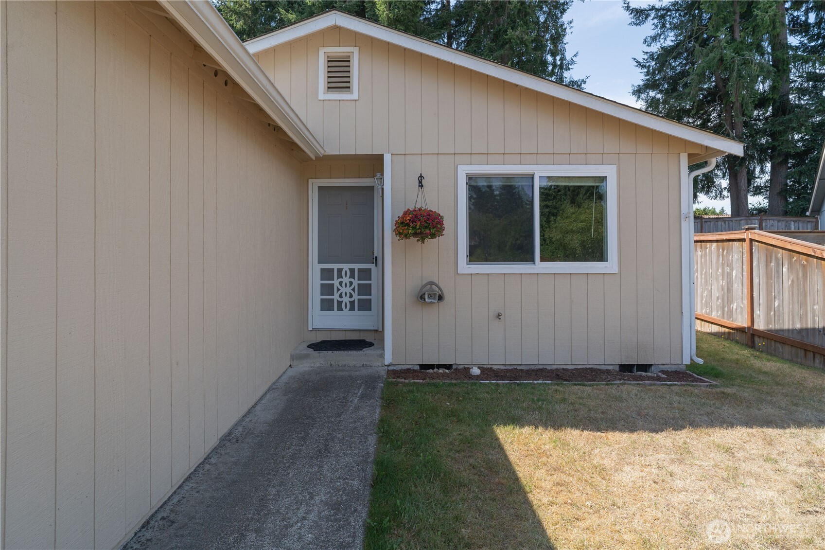 3501 Autumnwood Court SE