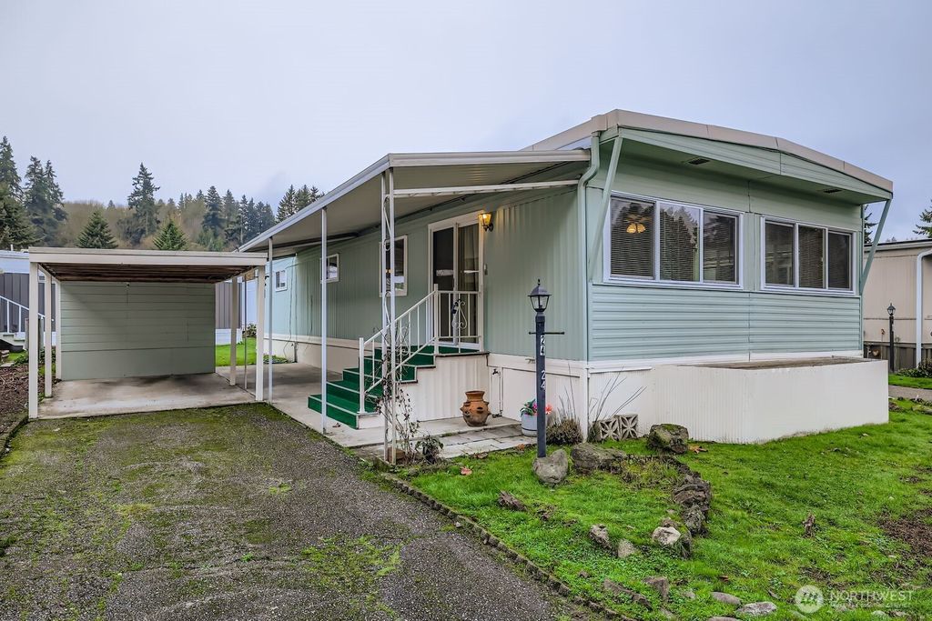 Photo of 11330 E Riverside Drive Dr #24, Bothell, WA 98011 (MLS # 2459145)