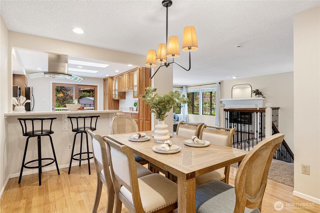 Photo of 16012 NE 95th Court, Redmond, WA 98052 (MLS # 2329108)