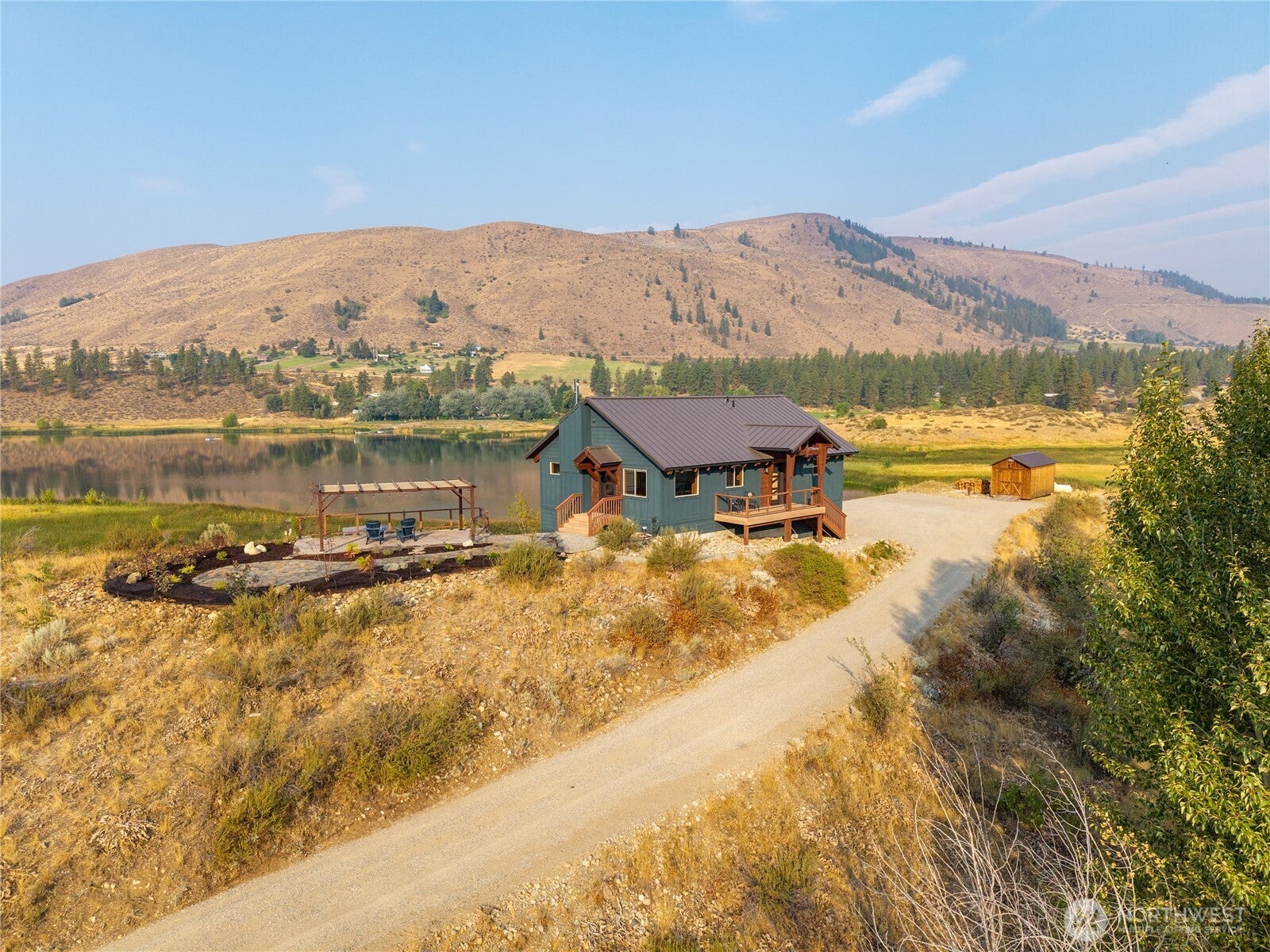43 Twin Lakes Access Road