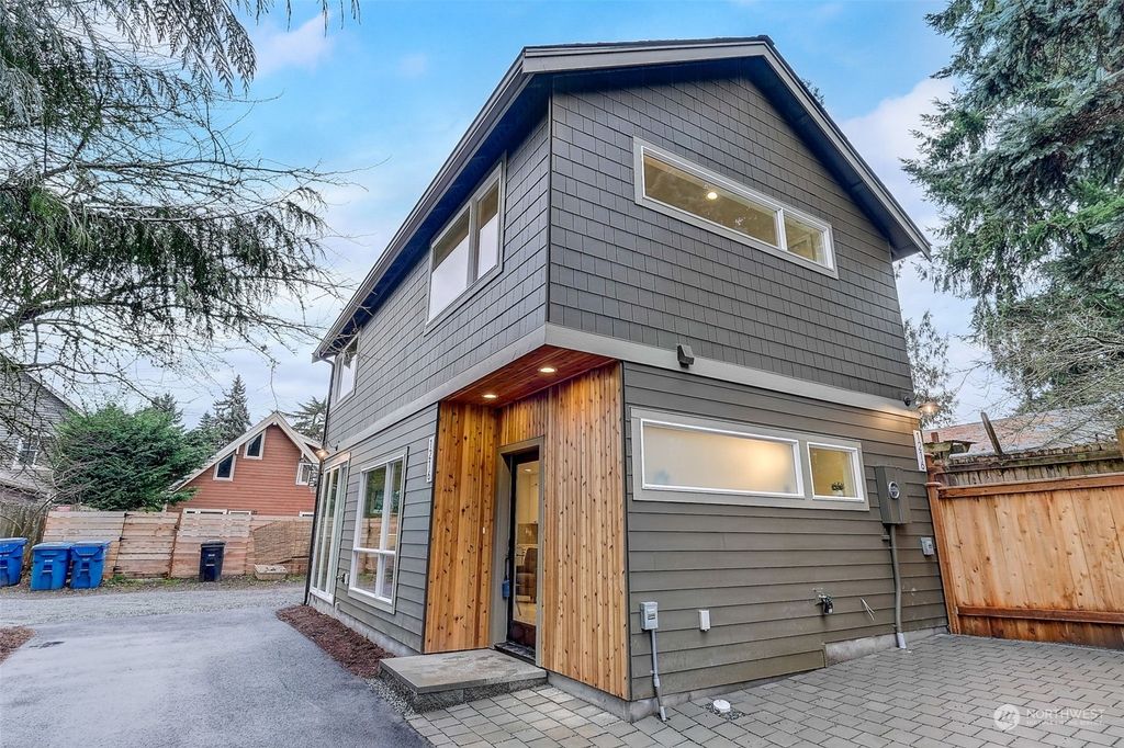 Photo of 1216 NE 98th Street, Seattle, WA 98115 (MLS # 2195481)