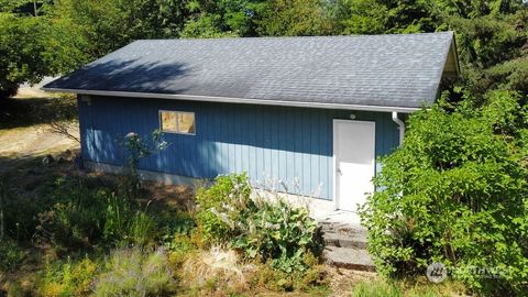 A home in Enumclaw