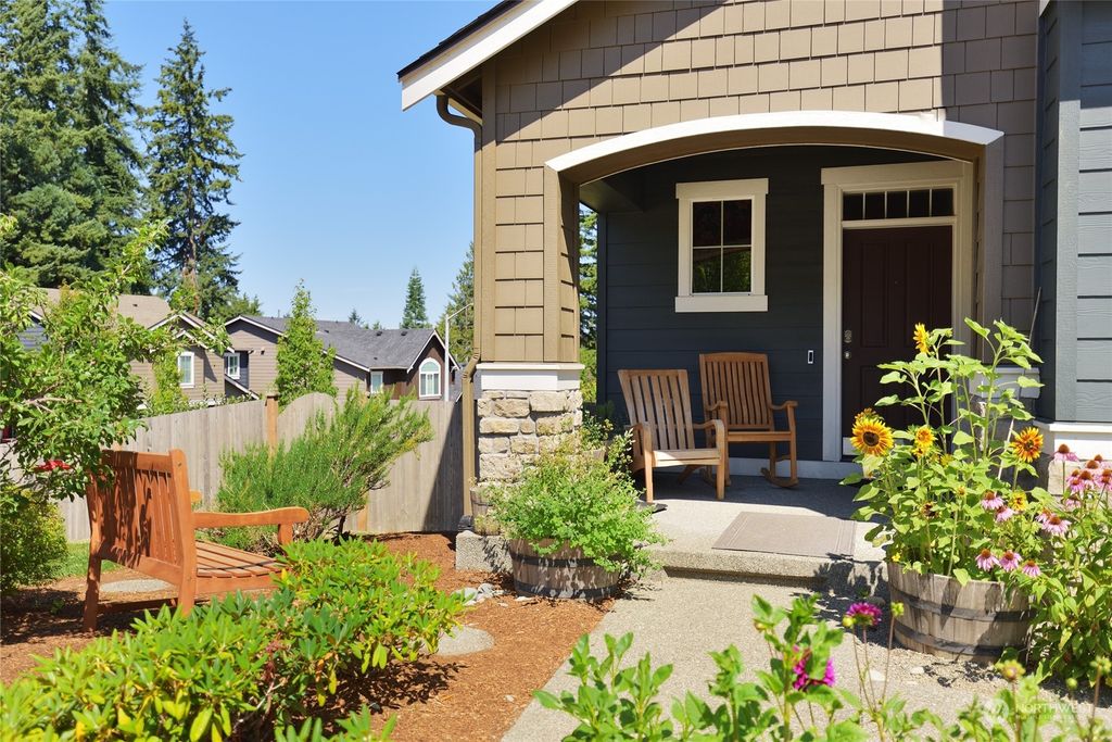 Photo of 11815 14th Place SE, Lake Stevens, WA 98258 (MLS # 2133082)