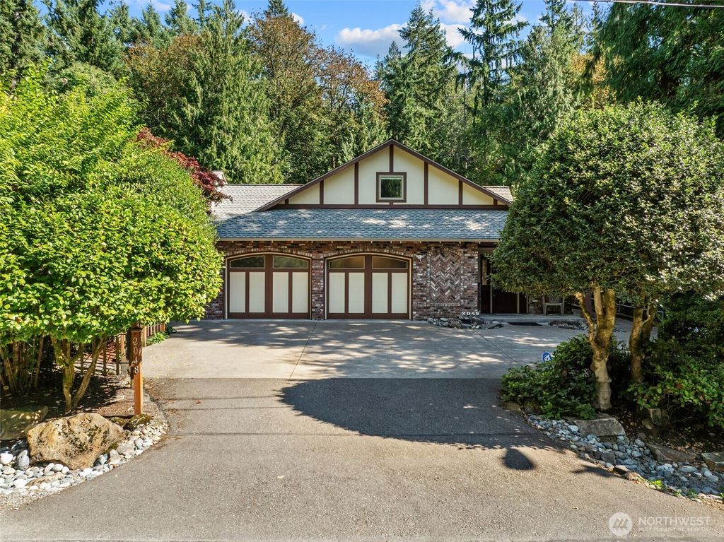 Photo of 2048 216th Avenue SE, Sammamish, WA 98075 (MLS # 2448773)