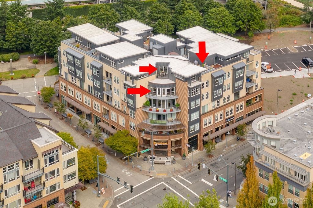 Photo of 7800 SE 27th Street #503, Mercer Island, WA 98040 (MLS # 2429800)