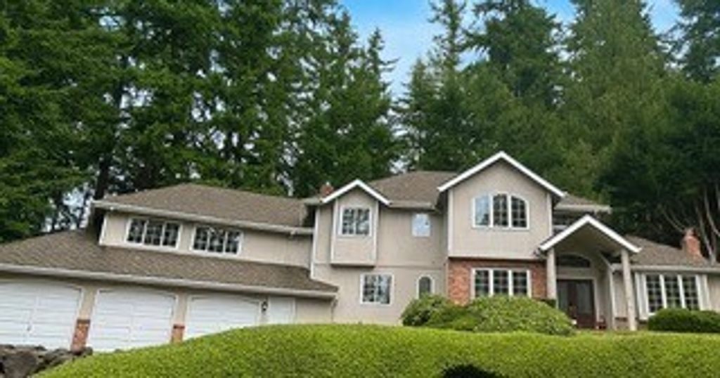 Photo of 23808 SE 44th, Sammamish, WA 98029 (MLS # 2464163)