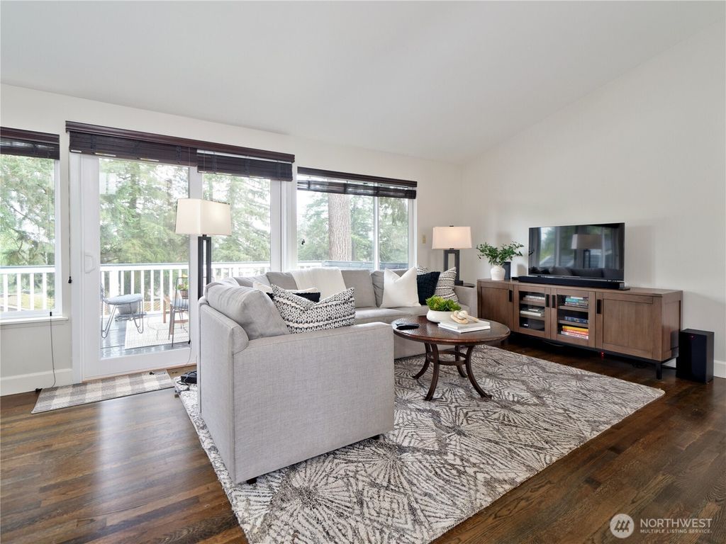 Photo of 5913 126th Avenue SE, Bellevue, WA 98006 (MLS # 2386543)