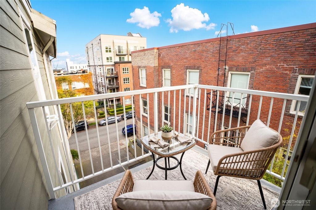 Photo of 308 Sumitt Avenue E #505, Seattle, WA 98102 (MLS # 2515608)