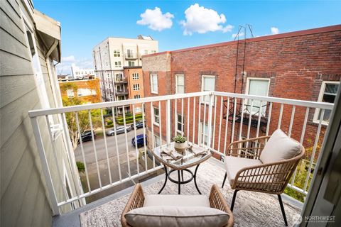 Photo of 308 Sumitt Avenue E #505, Seattle, WA 98102 (MLS # 2515608)