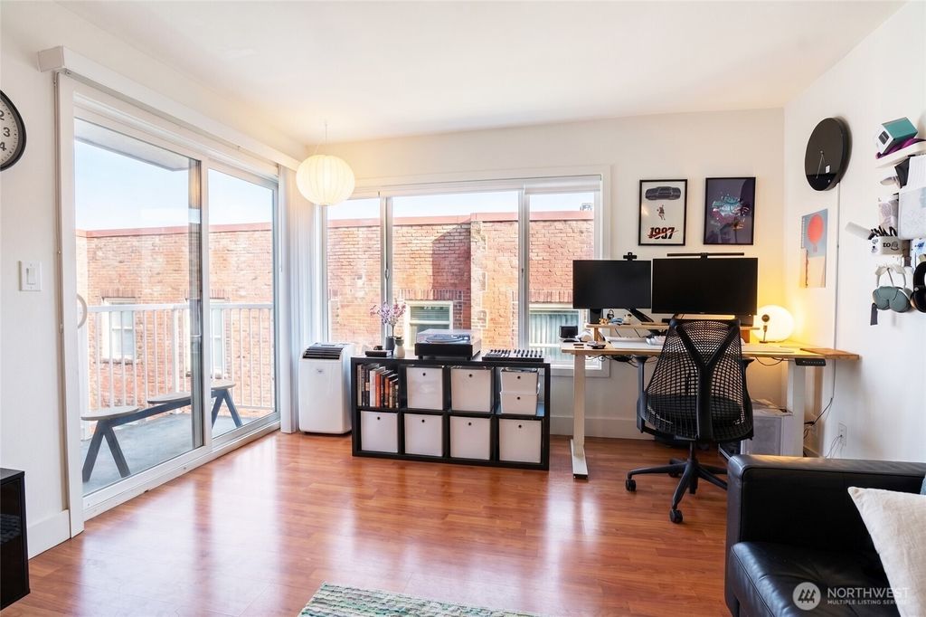 Photo of 308 Sumitt Avenue E #505, Seattle, WA 98102 (MLS # 2515608)
