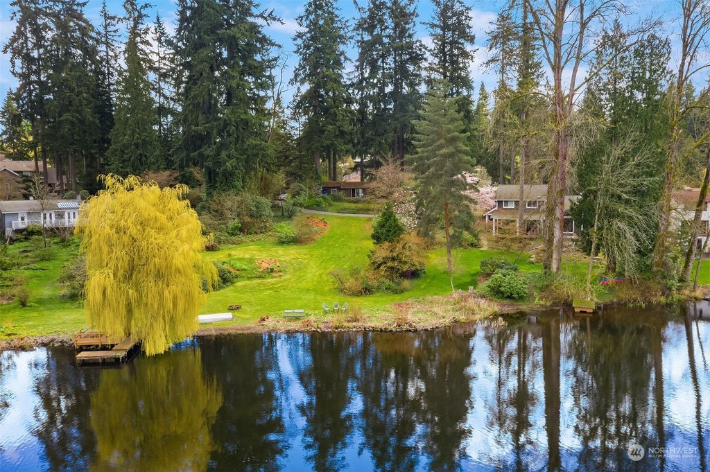 Photo of 16538 SE 19th Street, Bellevue, WA 98008 (MLS # 2140125)